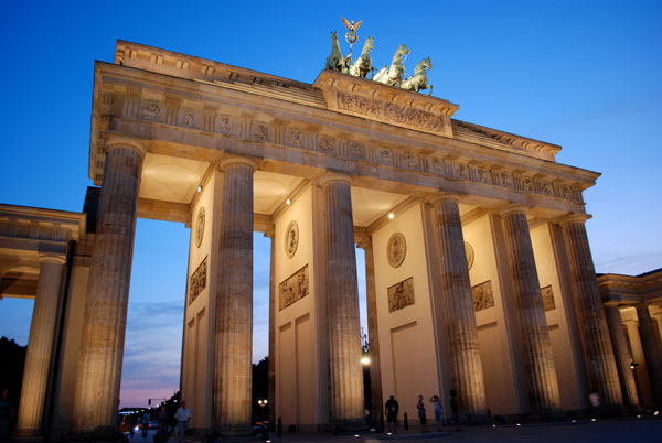 The Brandenburg Gate at twilight. 