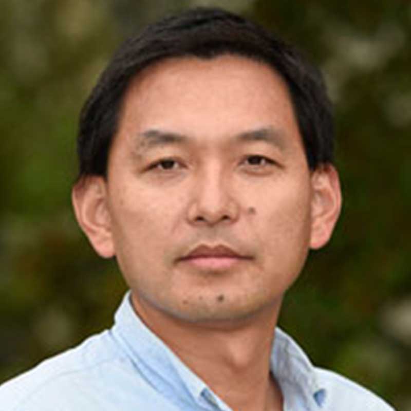 Junfang Li