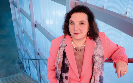 Lisa Tamiris Becker
