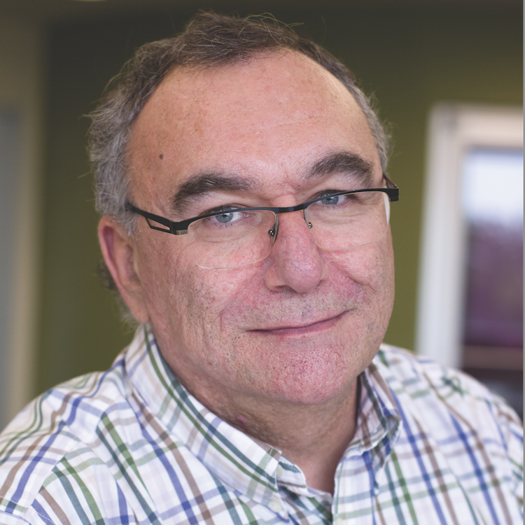 Dr. Julian Arribas