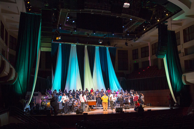 23068426056 0f0d394493 z