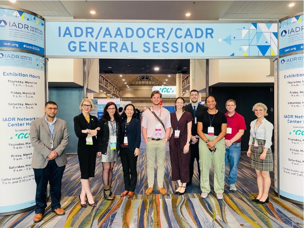 Students and faculty at IADR/AADOCR/CADR General Session