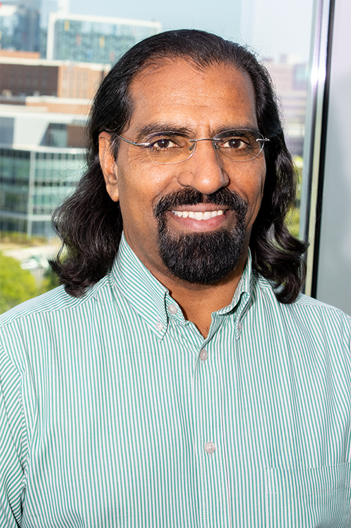 headshot of Vinoy Thomas