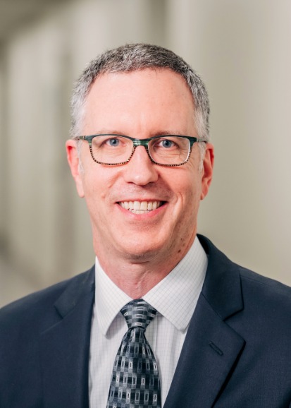 Headshot of Dr. Erik Roberson