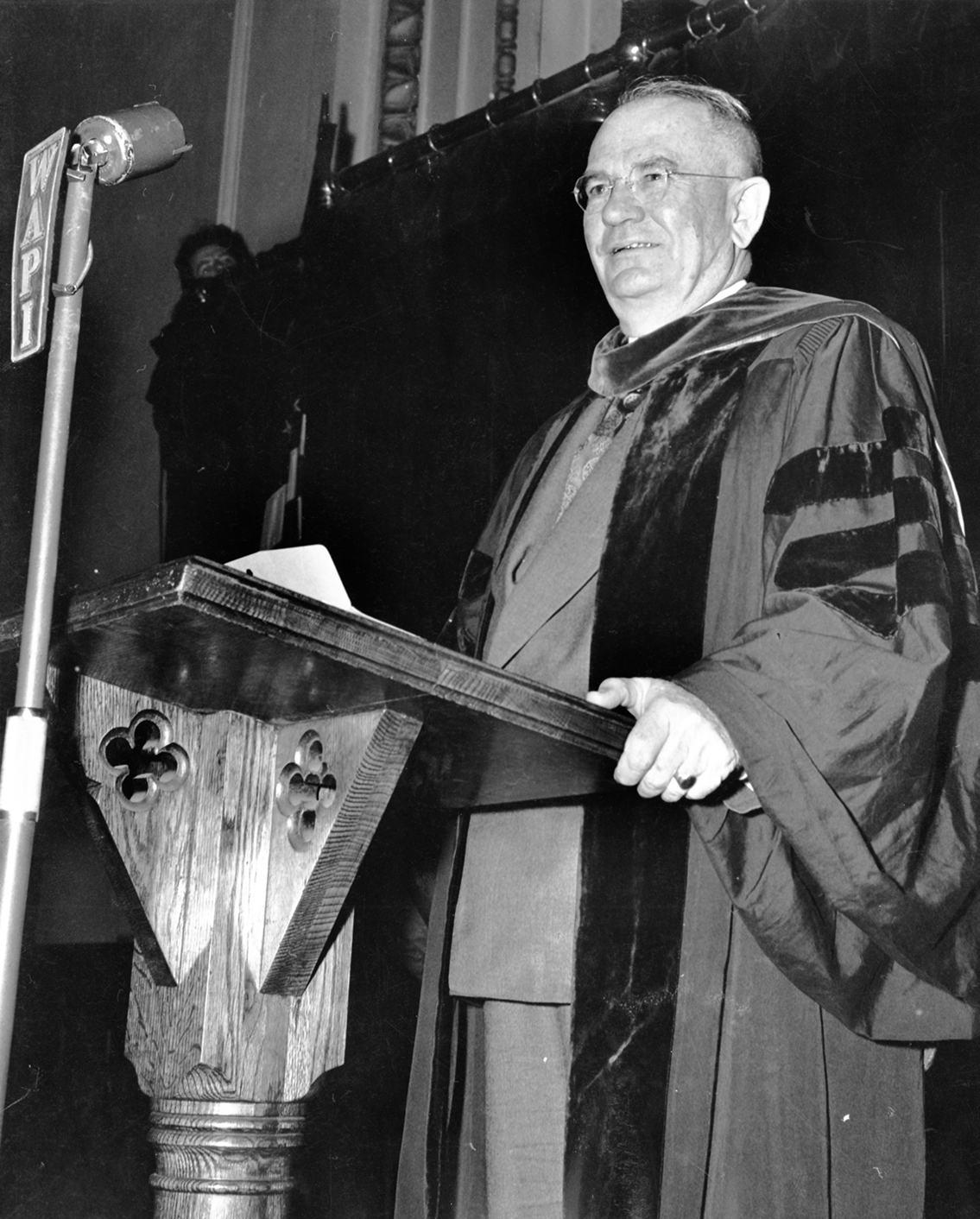 1943- Governor Chauncey Sparks Supports the Jones Bill to Establish a 4 Year Medical School in Birmingham