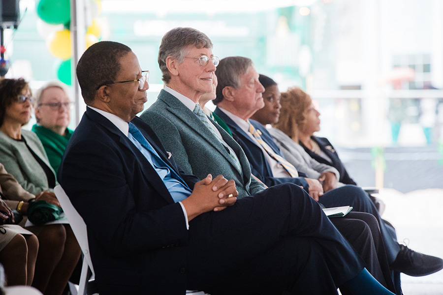 Selwyn Vickers, M.D. (dean of the Heersink School of Medicine and CEO of the UAB Health System) and Marnix E. Heersink, M.D., photo by Lexi Coon