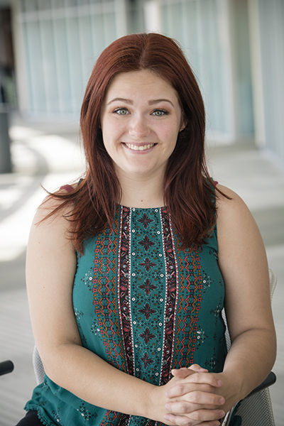 Environmental head shot of Abigail Franks (Students, Political Science), 2018.