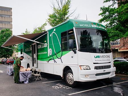 exterior of mobil simulation lab 