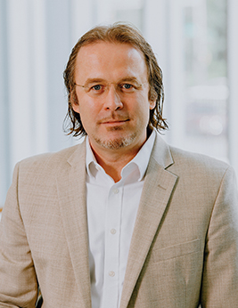 Environmental headshot of Dr. Patrick Murphy, PhD 