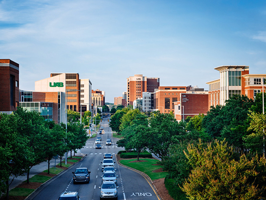 Stream University Blvd from pedestrian bridge 20190527 008 2988RT scr