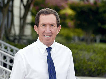 Headshot of Dr. Robert Centor, MD (Professor Emeritus, Internal Medicine), 2017.