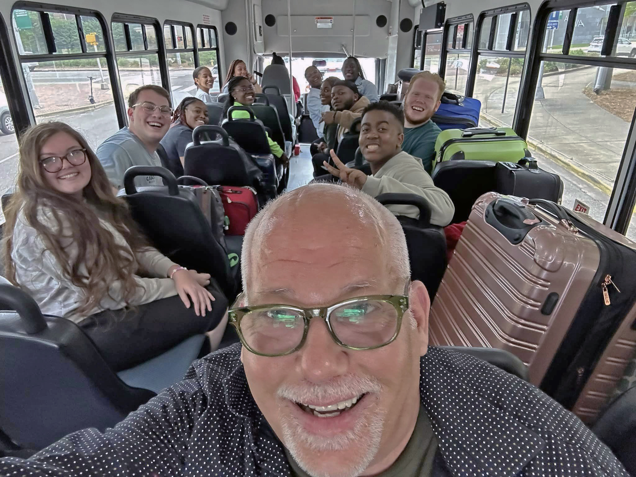 gc bus selfie photo by pe