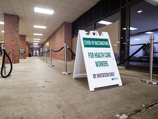 Entrance/line location for vaccination area