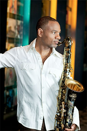 kirk whalum w