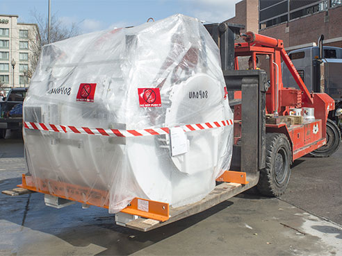 pet mri truck