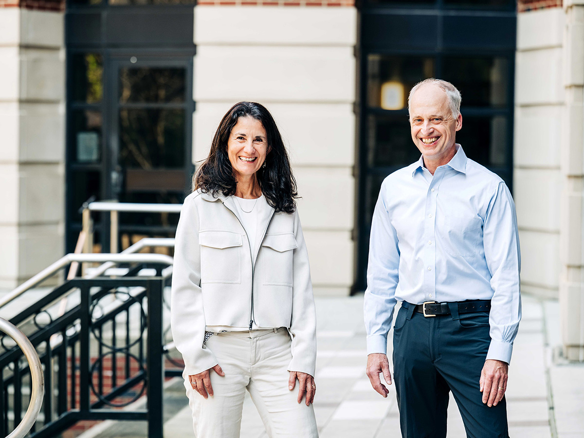 Michael Niederweis and Virginia Meikle 01