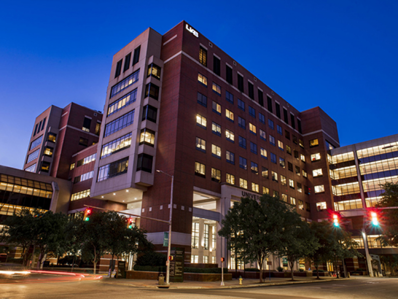 Treating blood disorders and cancers cannot be done alone. It requires the strong will of a patient, the support of family, and the compassion and expertise of a world-renowned health care team, like those with the O’Neal Comprehensive Cancer Center at UAB’s Bone Marrow Transplantation and Cell Therapy program.