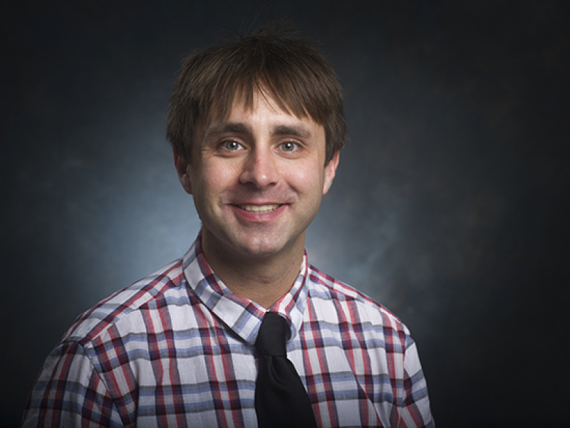 Pucker recognized by the American Academy of Optometry as outstanding young scientist