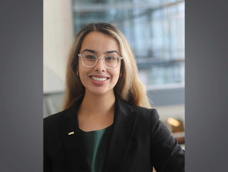 UAB’s Wajiha Mekki receives the esteemed Voyager Scholarship to advance passion for public service