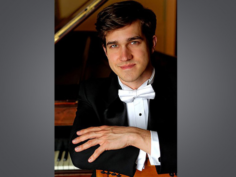 UAB Piano Series presents Alabama native and UAB alum Cahill Smith on Sept. 22