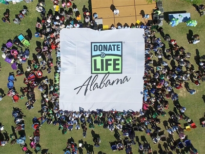 Alabama Organ Center celebrates National Donate Life Month, National Blue &amp; Green Day