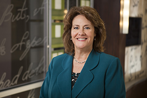 Hallman Melanie headshot