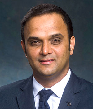 Head shot of Dr. Surya Bhatt, MD (Assistant Professor, Pulmonary/Allergy/Critical Care), 2017.