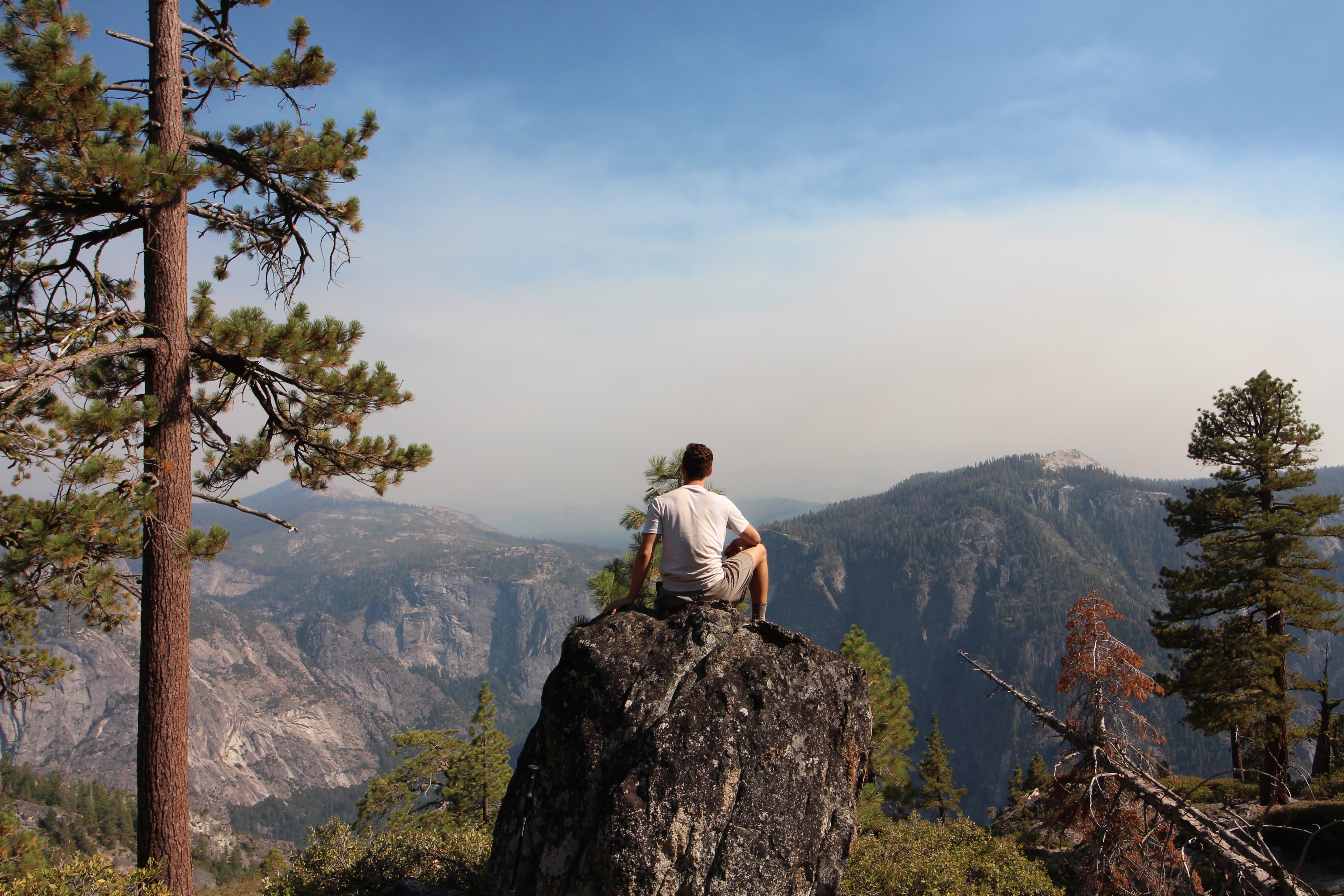 08Yosemite Point Overlooking The Valley 1