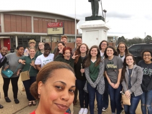 Volunteers from UAB help GEAR UP Alabama prepare high schoolers for college