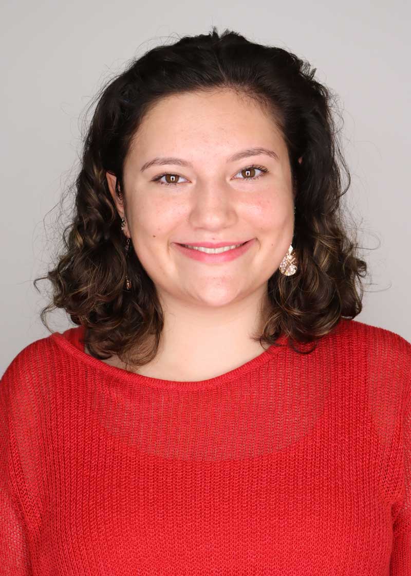 Savannah Flores