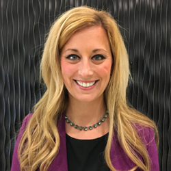 Chelsea Bares headshot.