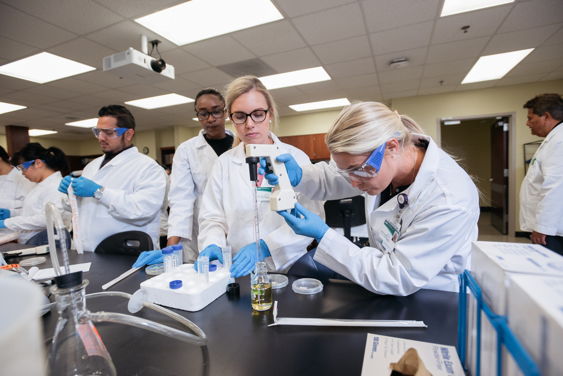 biotech laboratory students