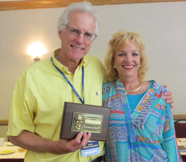 Photo of alumnus Joel Hearn and his wife